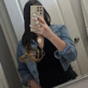 Meet your Posher, Roxana